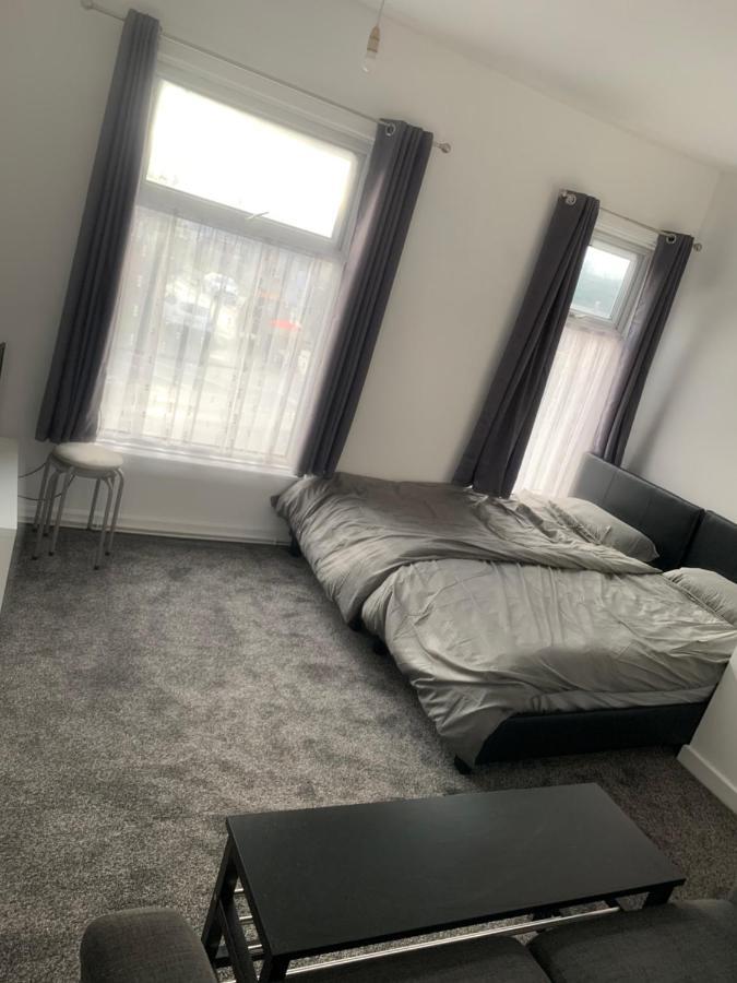 New 2 Bedroom Apartment In Greater Manchester Ashton-under-Lyne Екстериор снимка
